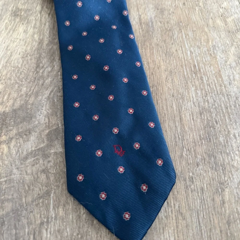 Dior stylish tie